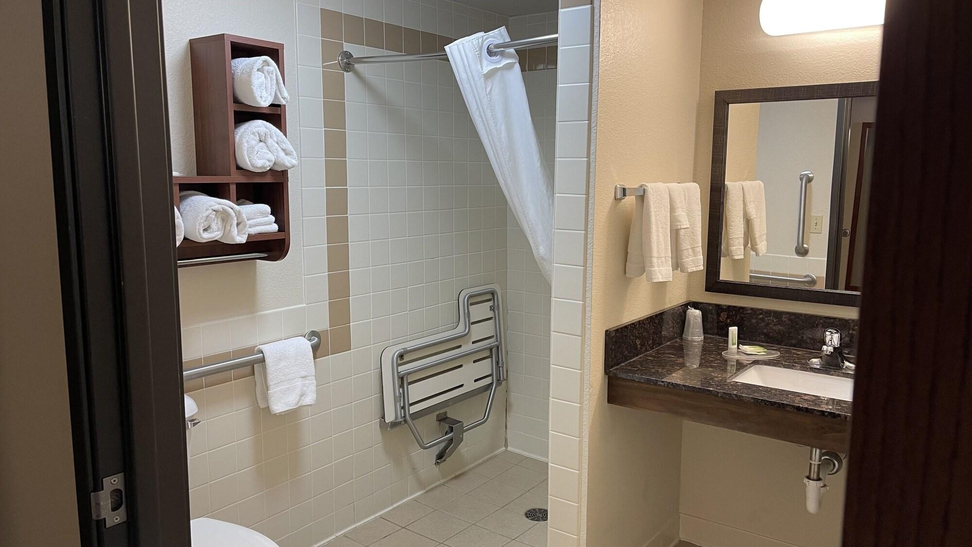 Americinn By Wyndham New London Εξωτερικό φωτογραφία