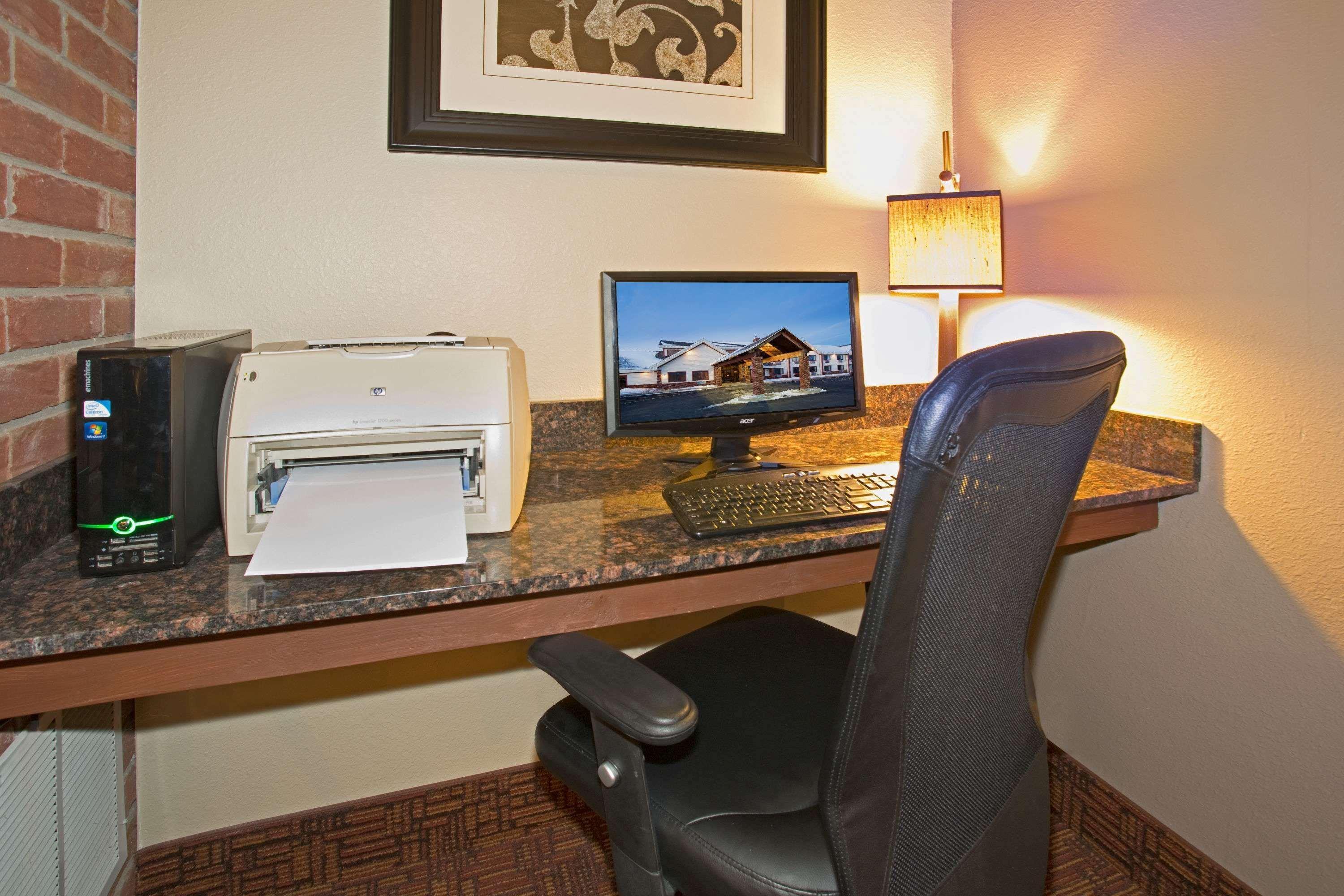 Americinn By Wyndham New London Εξωτερικό φωτογραφία