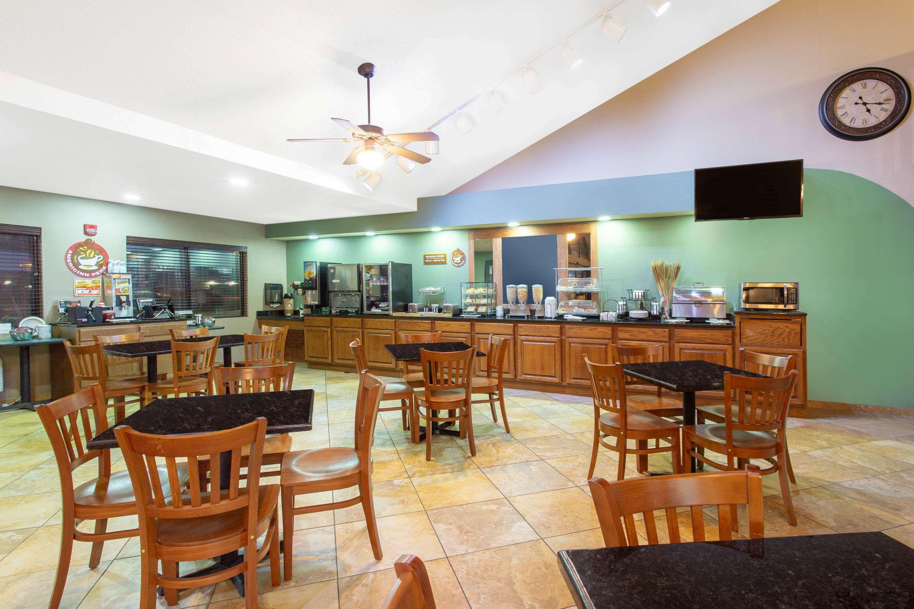 Americinn By Wyndham New London Εξωτερικό φωτογραφία